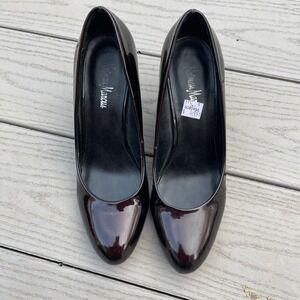 Neiman Marcus Burgundy Patent Leather Wedge Shoe Heels Size 7